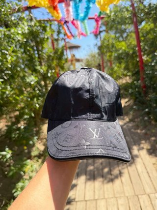Gorra Louis Vuitton Negra