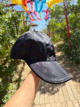 Gorra Louis Vuitton Negra