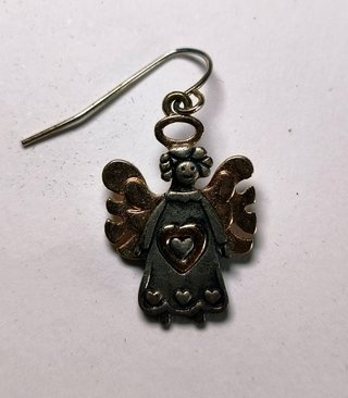Pendientes de ángeles dorados y plateados