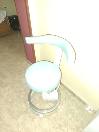 Silla giratoria auxiliar dentista