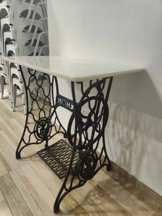 Mesa Singer Metal y Marmol
