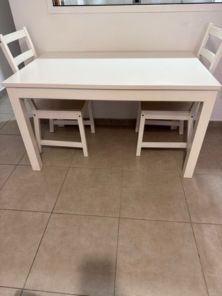 Mesa comedor extensible ikea + 4 sillas