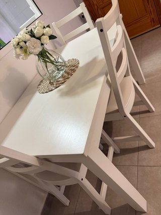 Mesa comedor extensible ikea + 4 sillas