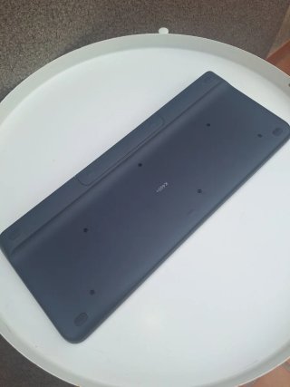 Logitech K400 Plus Teclado Inalámbrico Touchpad