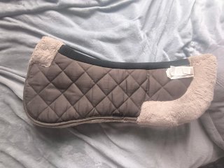 Salvacruz acolchado con borreguito