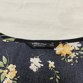 Mono corto floral Shein Curve 2XL 44