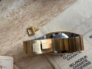 Vintage Gold Plated Hewlett-Packard HP-01 LED Digi
