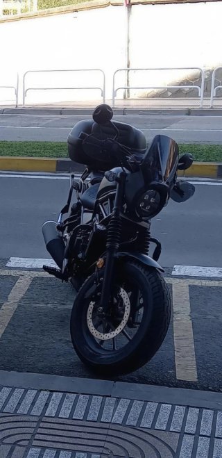 Moto Cruiser/Touring Negra