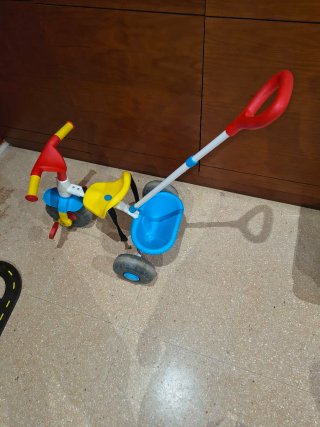 Triciclo FEBER para niños