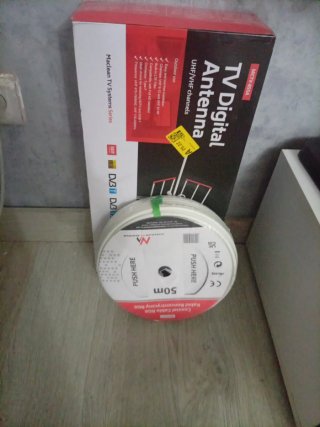 Antena TV Maclean + Cable RG6 50m Nuevo