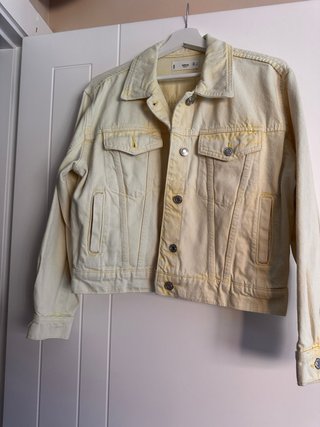 Cazadora vaquera Mango amarilla Talla S
