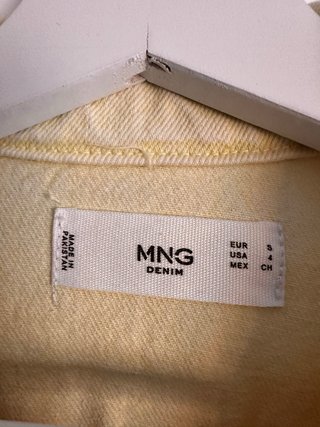 Cazadora vaquera Mango amarilla Talla S