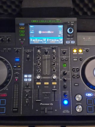 Pioneer XDJ-RX2 All-in-One DJ Controller