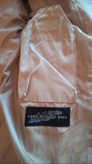 Piumino uomo beige con cappuccio