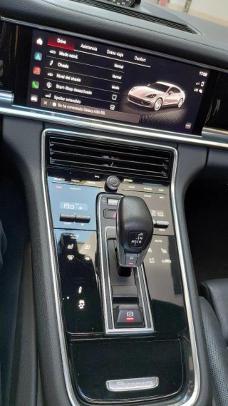 Porsche Panamera 2023