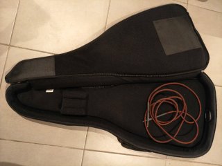 Funda Fender para guitarra acústica