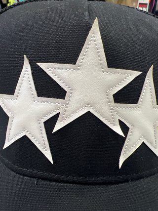 Gorra Amiri Trucker 3 Estrellas Negra
