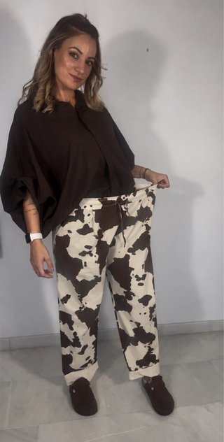Pantalones anchos estampado vaca da hasta XXL