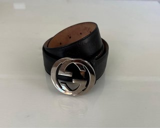 Cinturón Gucci Negro Hebilla GG