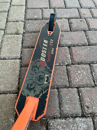 Patinete naranja BESTIAL WOLF B12