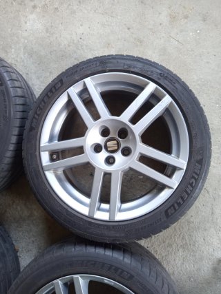 Llantas Seat León Cupra R17 con Michelin