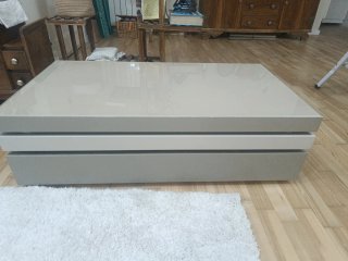 Mesa de centro elevable beige