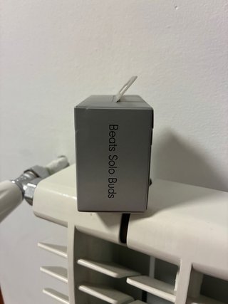 Beats Solo Buds Grises