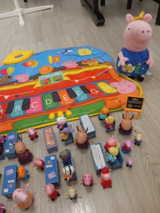 Set Peppa Pig Juguetes y Alfombra Musical
