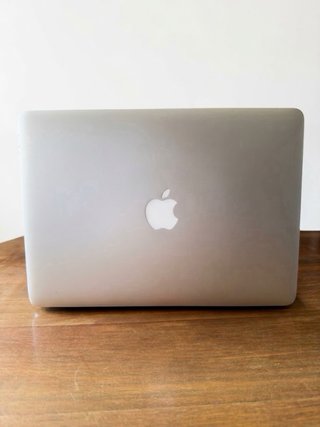 MacBook Air 13 8GB RAM 128GB SSD
