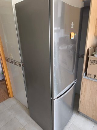 Nevera combi plateada