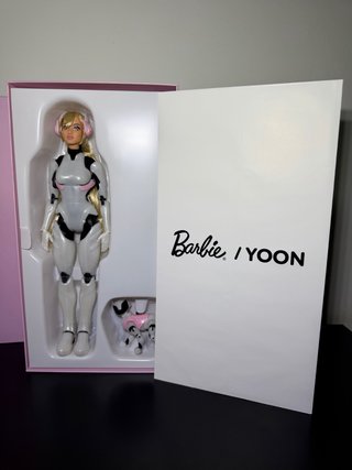 Barbie Robot / YOON