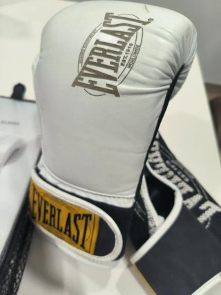 Guantes de Boxeo Everlast Blancos