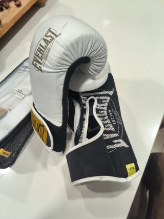 Guantes de Boxeo Everlast Blancos