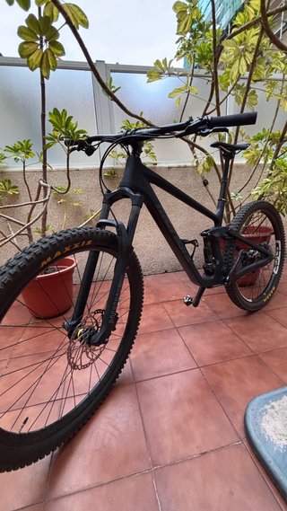 Mendiz X30 Carbono 2024