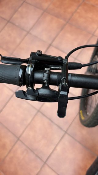 Mendiz X30 Carbono 2024