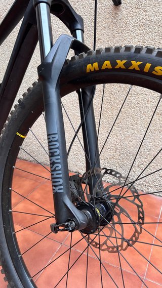 Mendiz X30 Carbono 2024