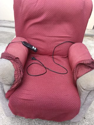 Butaca Eléctrica Funcional.,.LO ROJO ES UNA FUNDA