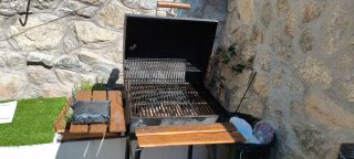 Barbacoa Char-Griller Negra y Marrón