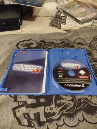 Pro Evolution Soccer 4 PS2