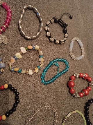 Set di bracciali vari