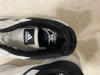 Zapatillas Adidas Talla 38 Blancas y Negras
