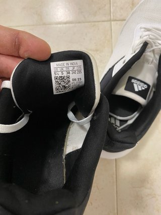 Zapatillas Adidas Talla 38 Blancas y Negras