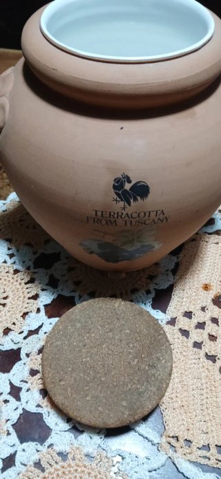 Anfora terracotta From Tuscany con uva
