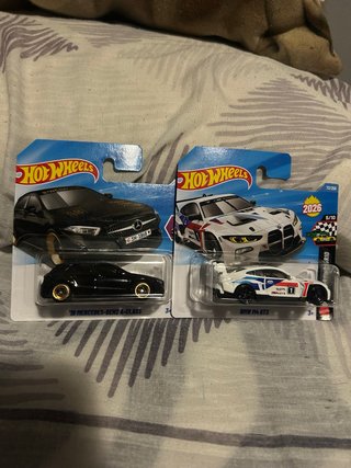 Hot Wheels Mercedes y BMW M4 GT3