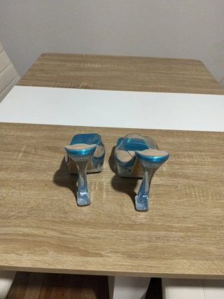 Zapatos de tacón TINELLI azules y plateados