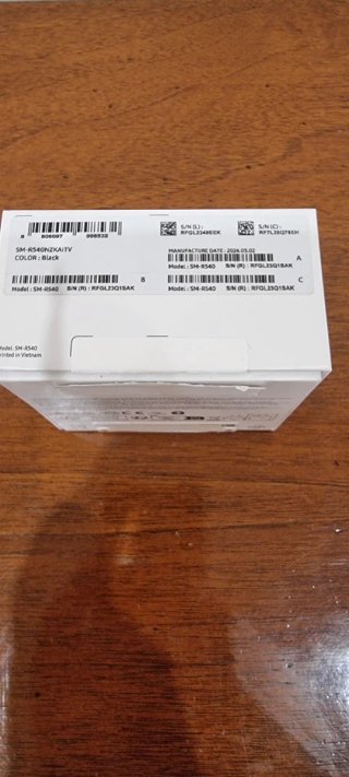 Samsung Galaxy Buds 4 Auricolari