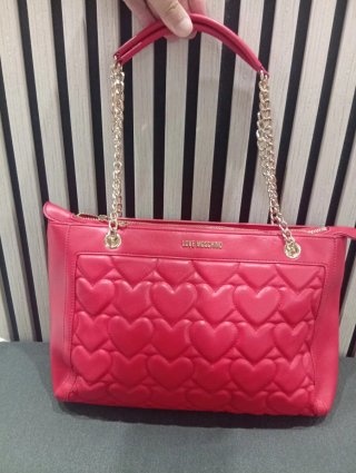 Borsa Love Moschino rossa trapuntata cuori