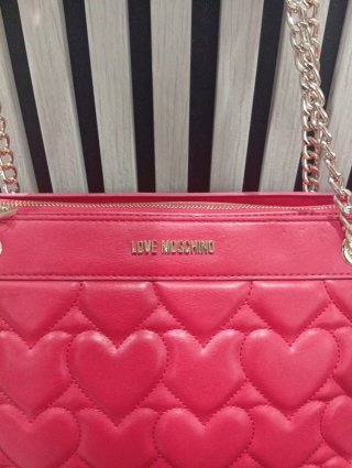 Borsa Love Moschino rossa trapuntata cuori