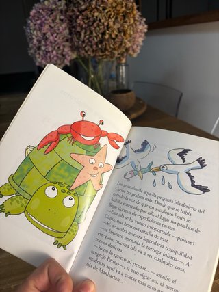 Libro Cuentos con parche y pata de palo
