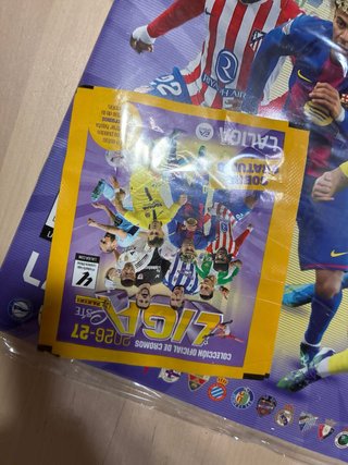 Colección cromos LIGA Este 26-27 + 2 sobres